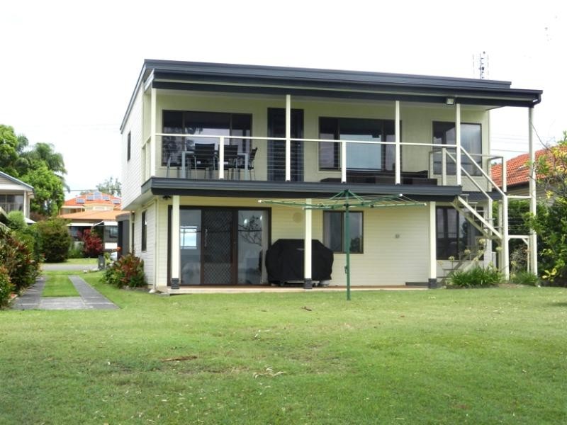 21 Kullaroo Road, Summerland Point NSW 2259