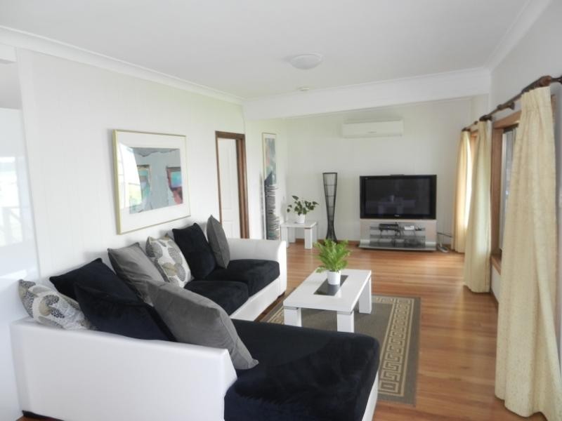 21 Kullaroo Road, Summerland Point NSW 2259