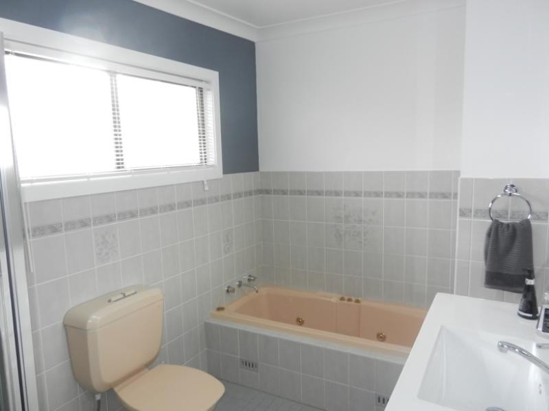 21 Kullaroo Road, Summerland Point NSW 2259