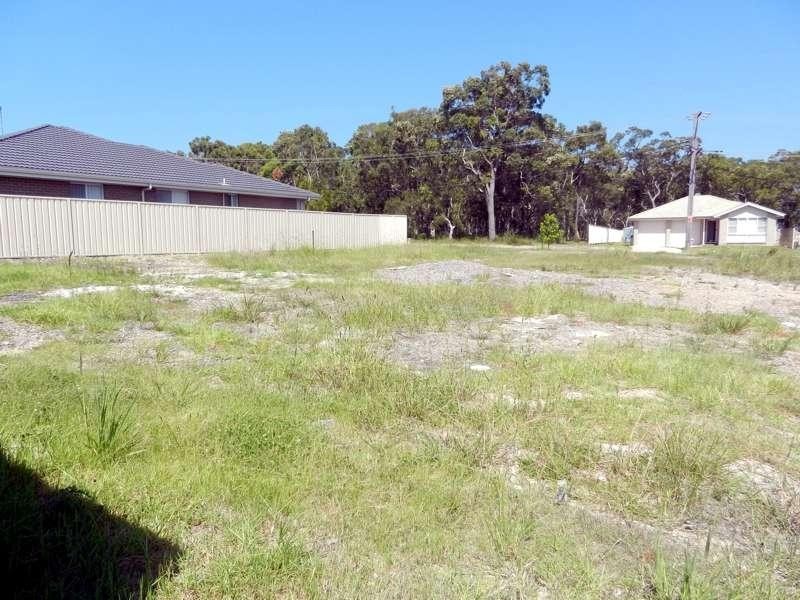 2 Regatta Way, Summerland Point NSW 2259