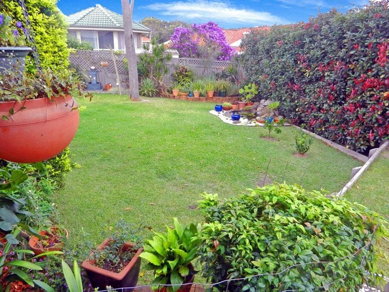 6 Mariner Close, Summerland Point NSW 2259