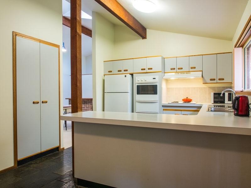 2 Murrumbong Road, Summerland Point NSW 2259