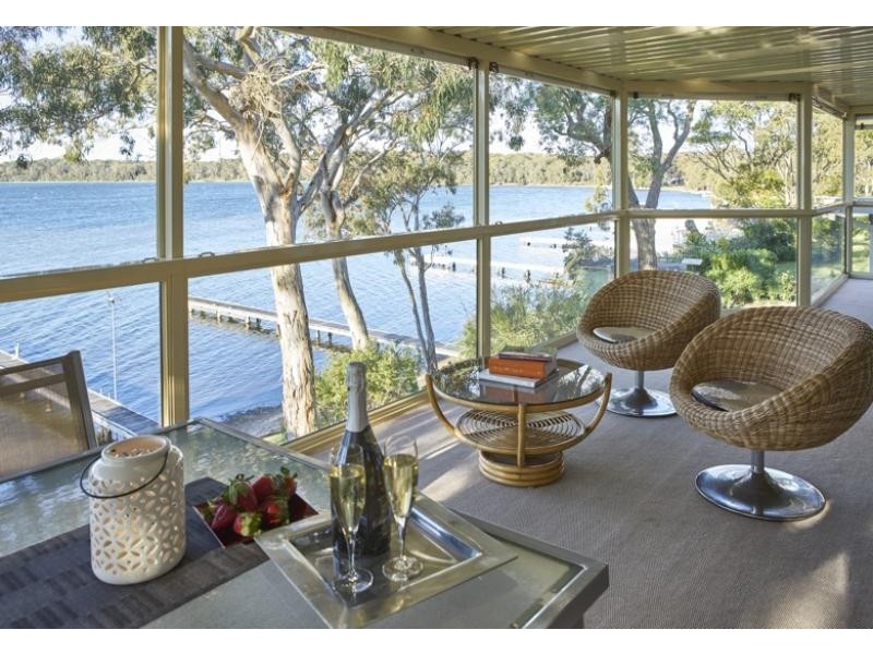 63 Gordon Avenue, Summerland Point NSW 2259