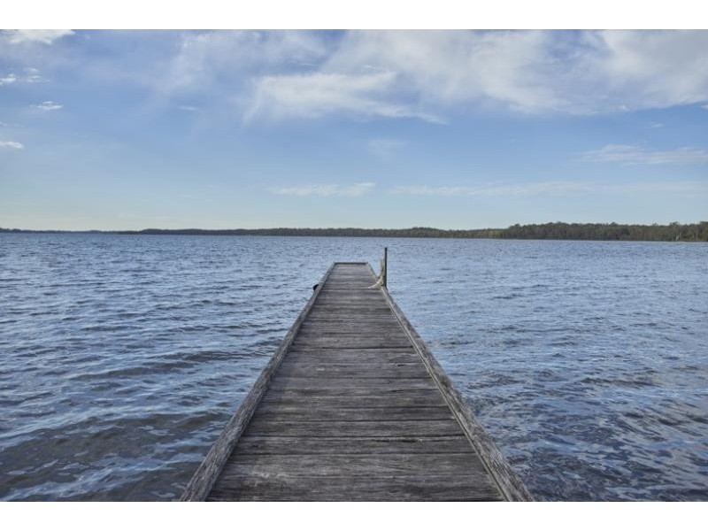 63 Gordon Avenue, Summerland Point NSW 2259