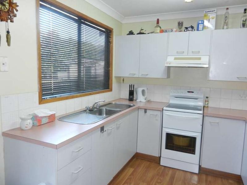 110 Vales Road, Mannering Park NSW 2259