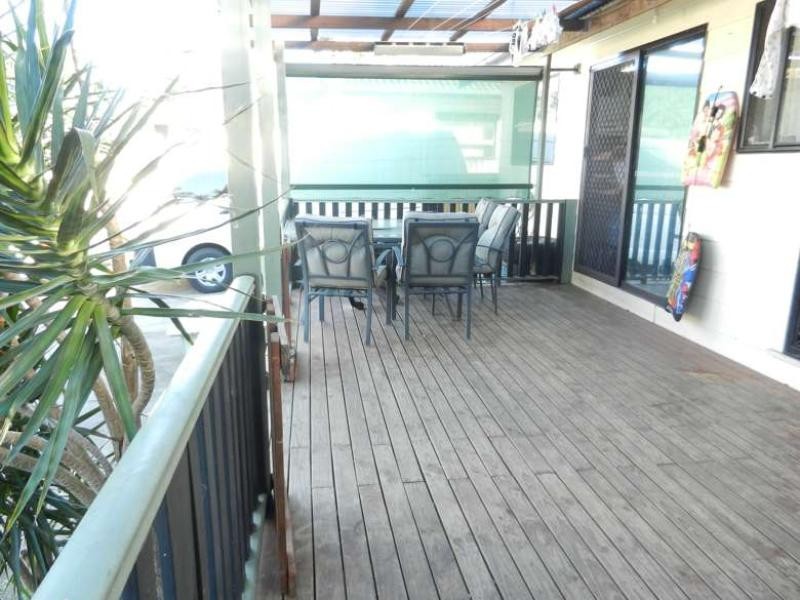 110 Vales Road, Mannering Park NSW 2259