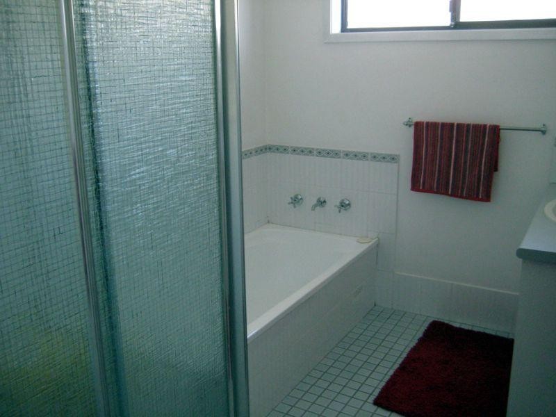 66 Catherine Street, Mannering Park NSW 2259