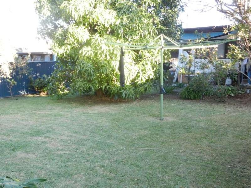 20 Kevin Street, Mannering Park NSW 2259