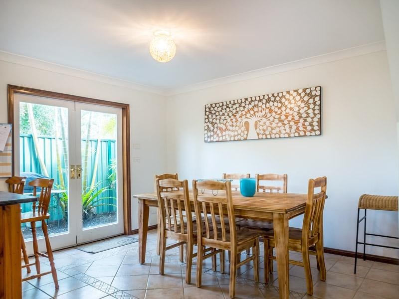3 Gordon Avenue, Summerland Point NSW 2259