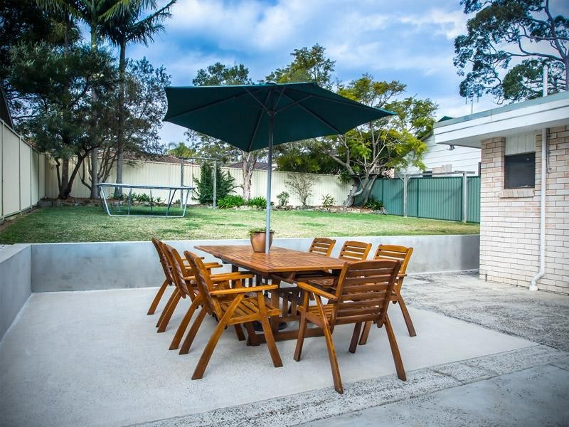 3 Gordon Avenue, Summerland Point NSW 2259