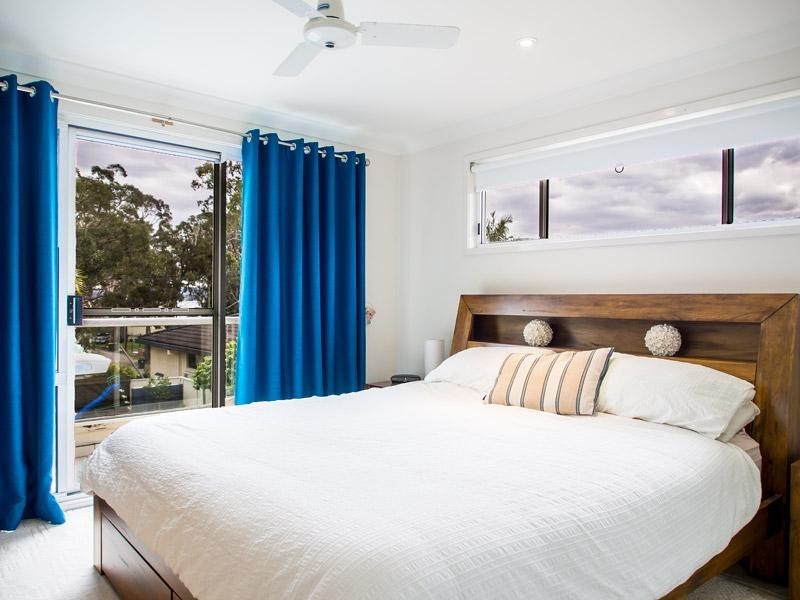 3 Gordon Avenue, Summerland Point NSW 2259