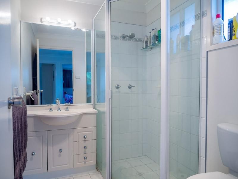 3 Gordon Avenue, Summerland Point NSW 2259