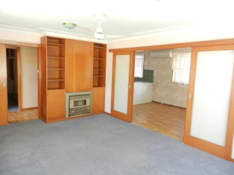 15 Scott Road, Mannering Park NSW 2259