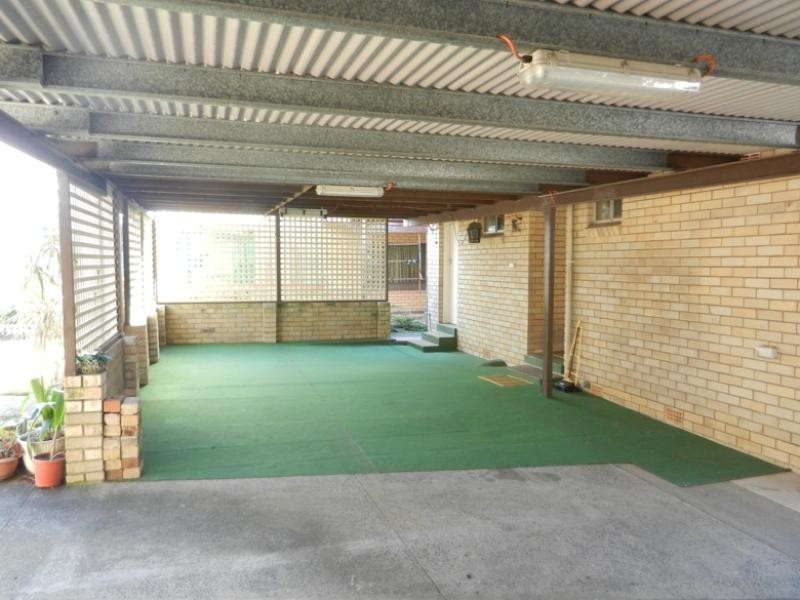 15 Scott Road, Mannering Park NSW 2259