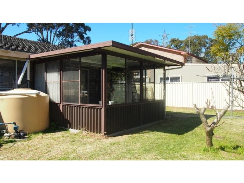 113 Vales Road, Mannering Park NSW 2259