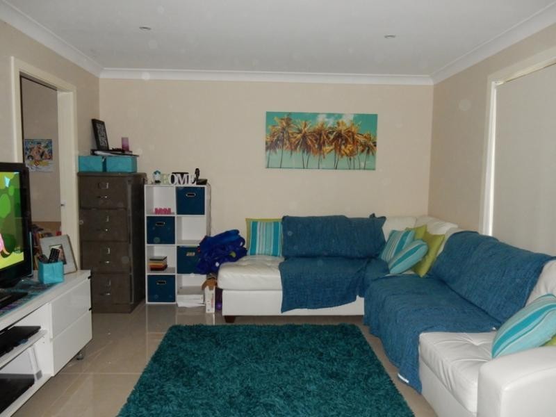 47 Vales Road, Mannering Park NSW 2259