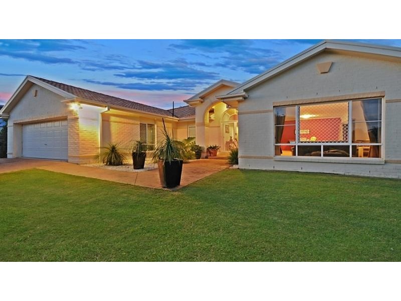 1 St Ives Court REDLAND BAY 4165, Redland Bay QLD 4165