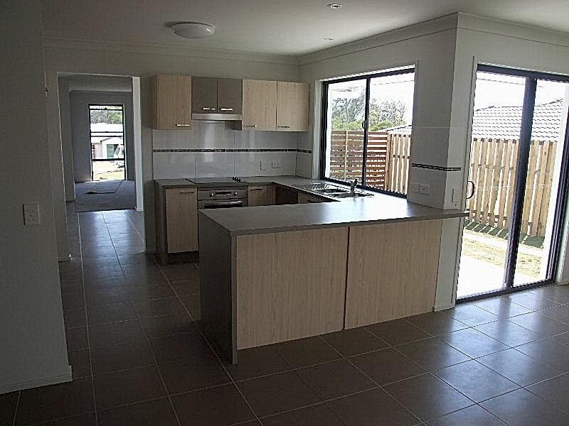 16 AQUA Crescent, Redland Bay QLD 4165