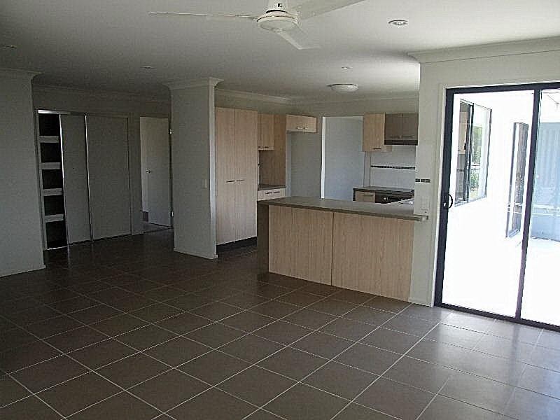 16 AQUA Crescent, Redland Bay QLD 4165