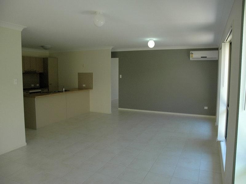 4 LIZARD Place, Redland Bay QLD 4165