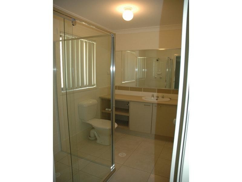 4 LIZARD Place, Redland Bay QLD 4165