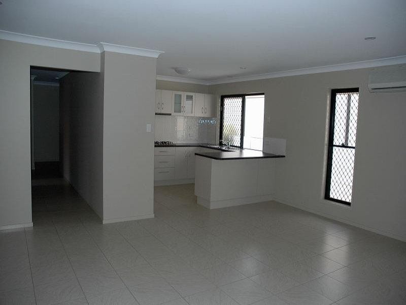 2 Daly Place REDLAND BAY 4165, Redland Bay QLD 4165