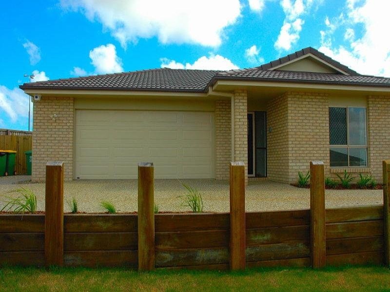 1/39 CYPRESS Street, Redland Bay QLD 4165