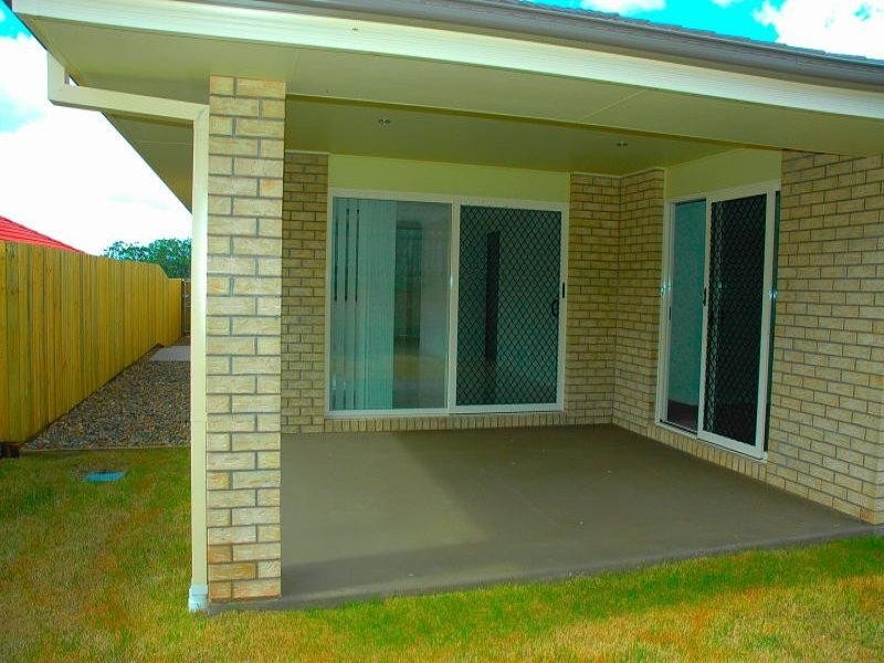 1/39 CYPRESS Street, Redland Bay QLD 4165