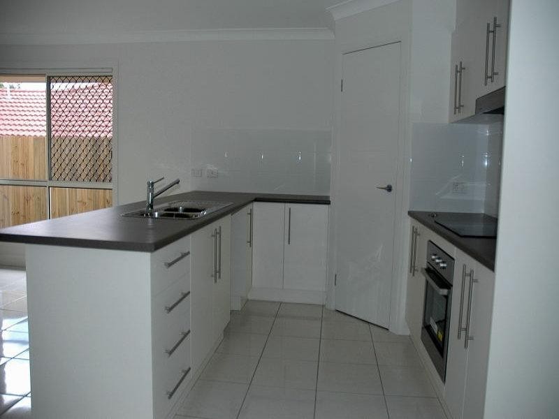 1/39 CYPRESS Street, Redland Bay QLD 4165