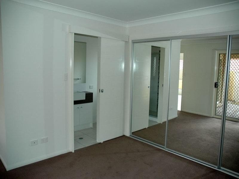 1/39 CYPRESS Street, Redland Bay QLD 4165