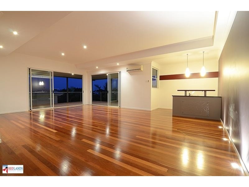11 SALTWATER Place, Redland Bay QLD 4165