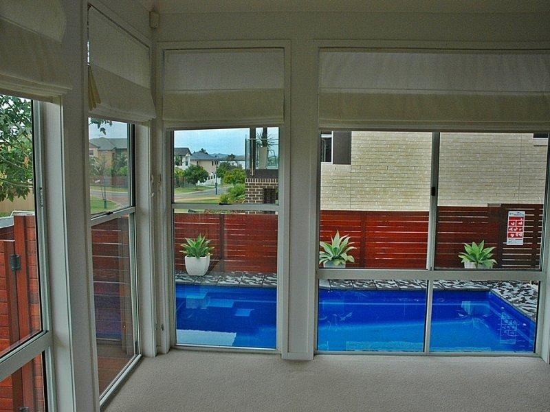 11 SALTWATER Place, Redland Bay QLD 4165