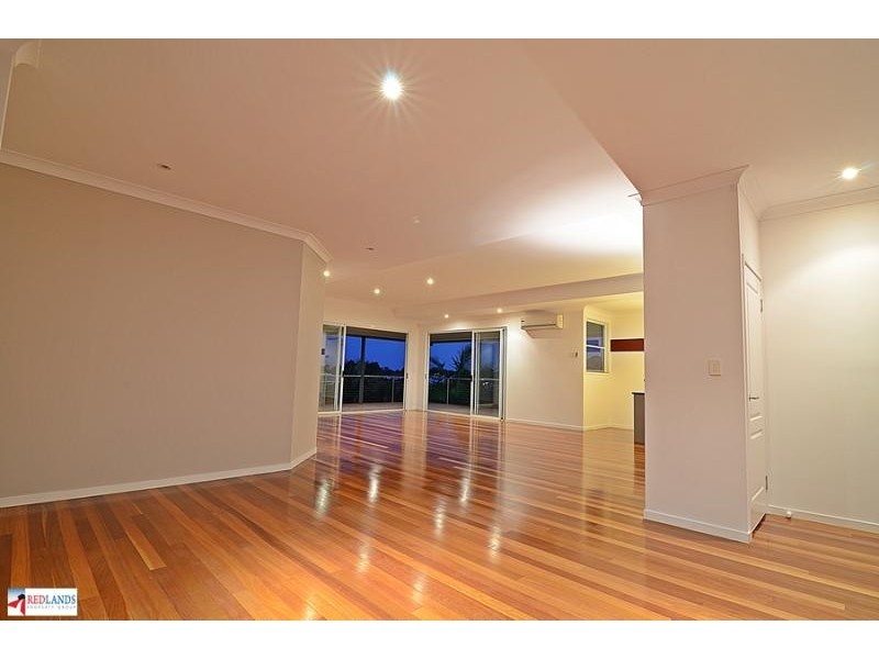 11 SALTWATER Place, Redland Bay QLD 4165