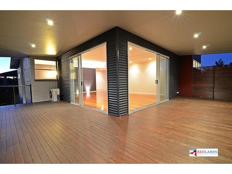 11 SALTWATER Place, Redland Bay QLD 4165
