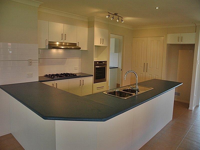 16 PENTECOST Place, Redland Bay QLD 4165