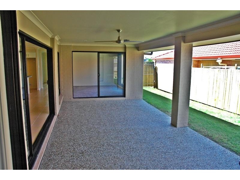 16 PENTECOST Place, Redland Bay QLD 4165