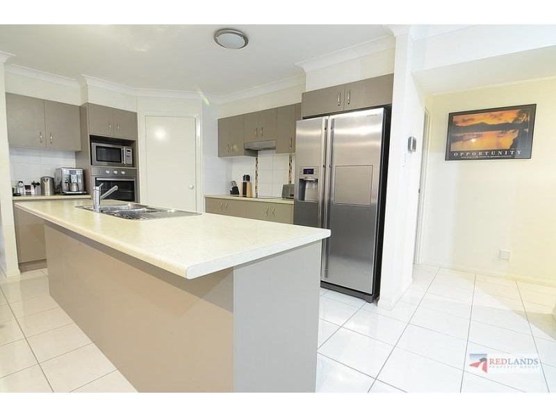 12 LIZARD Place, Redland Bay QLD 4165