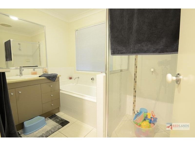 12 LIZARD Place, Redland Bay QLD 4165