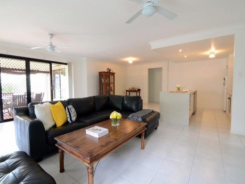 11 Pitman Place REDLAND BAY 4165, Redland Bay QLD 4165