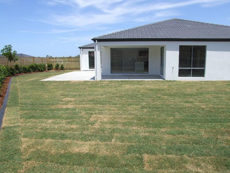 18 AQUA Crescent, Redland Bay QLD 4165