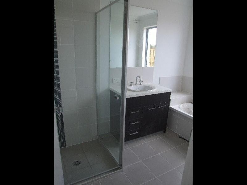 18 AQUA Crescent, Redland Bay QLD 4165