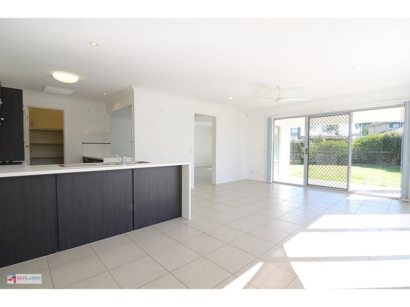18 AQUA Crescent, Redland Bay QLD 4165
