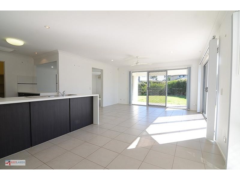 18 AQUA Crescent, Redland Bay QLD 4165