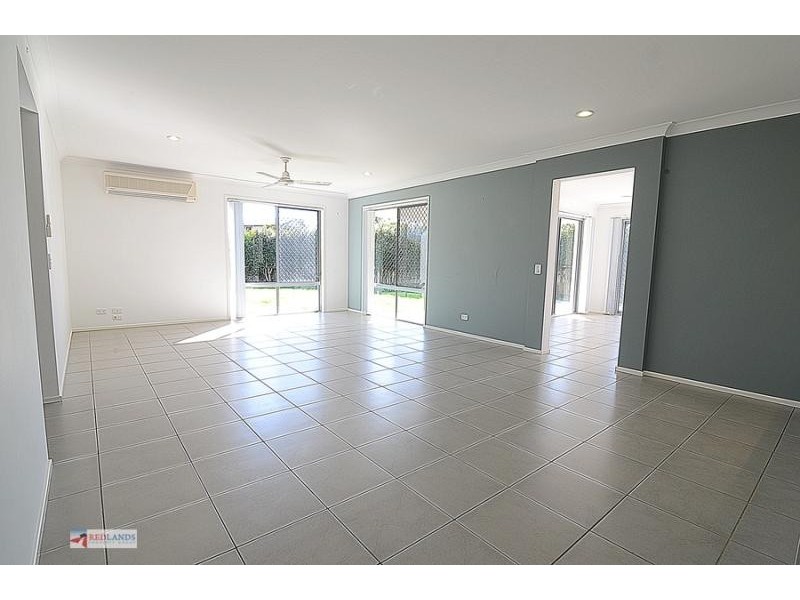 18 AQUA Crescent, Redland Bay QLD 4165