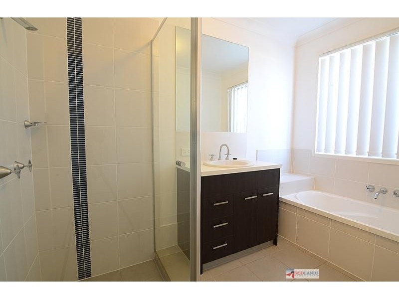 18 AQUA Crescent, Redland Bay QLD 4165