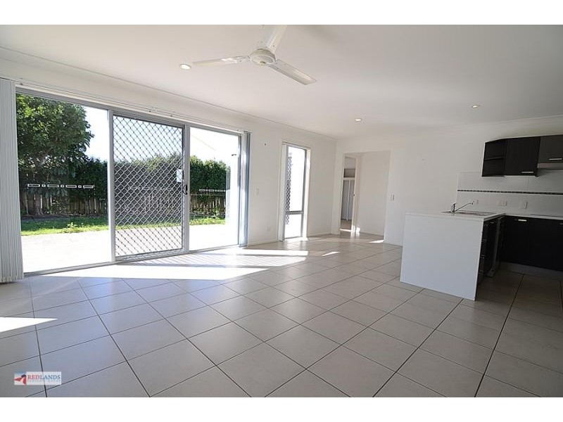 18 AQUA Crescent, Redland Bay QLD 4165