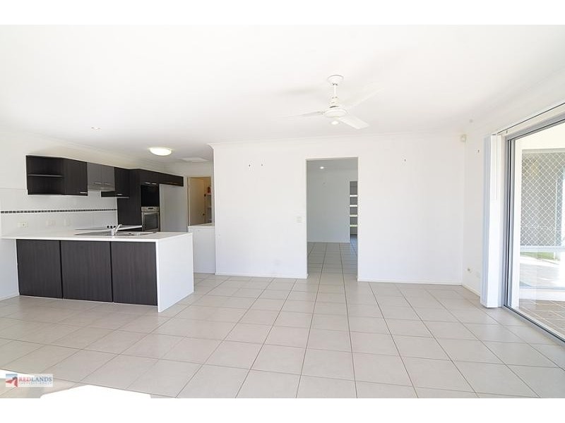 18 AQUA Crescent, Redland Bay QLD 4165