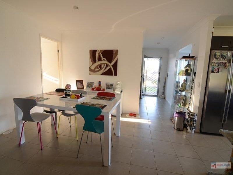 35 AQUA Crescent, Redland Bay QLD 4165