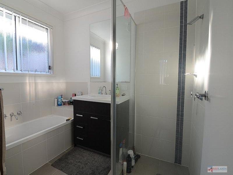 35 AQUA Crescent, Redland Bay QLD 4165