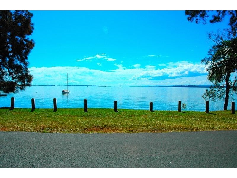 105 Torquay Road REDLAND BAY 4165, Redland Bay QLD 4165